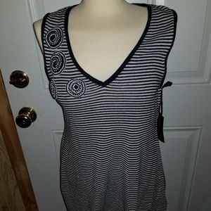 Skye's the Limit top